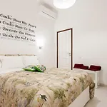 Ginjinha House - 4 - Bairro Alto - With Ac By Lisbeyond Penzion